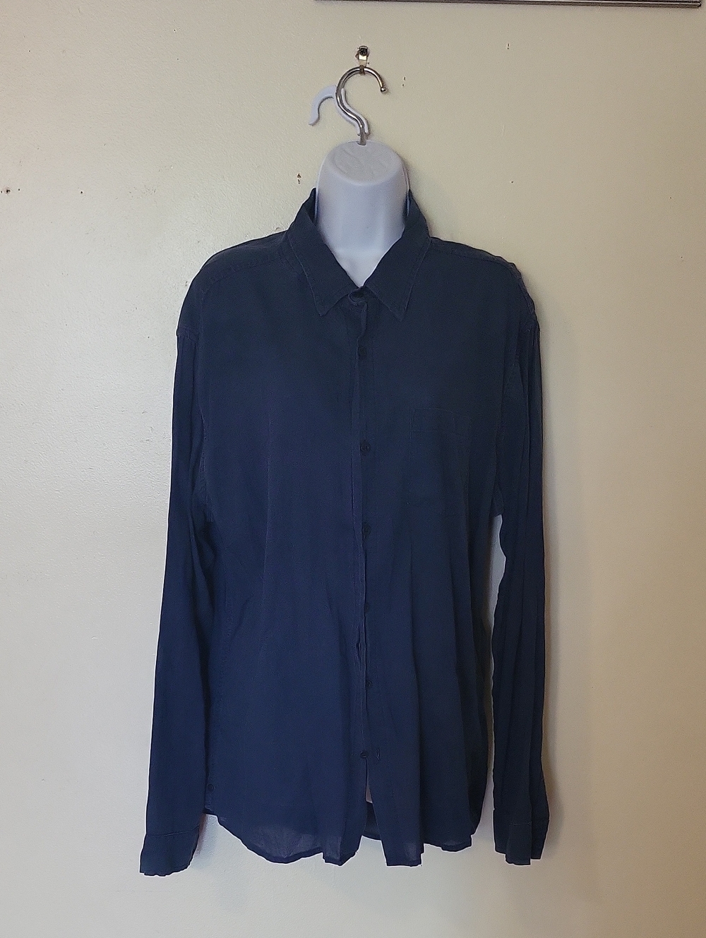 Men's Casual Navy Long-Sleeve Button-Down Shirt
